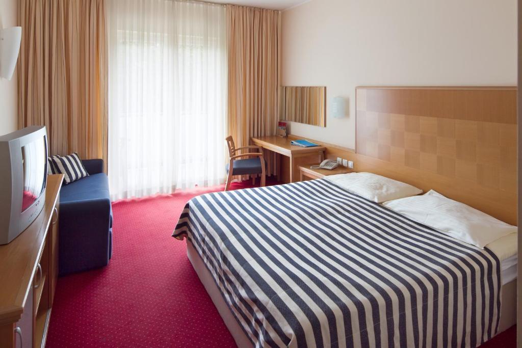 Ramada Hotel & Suites Kranjska Gora Chambre photo